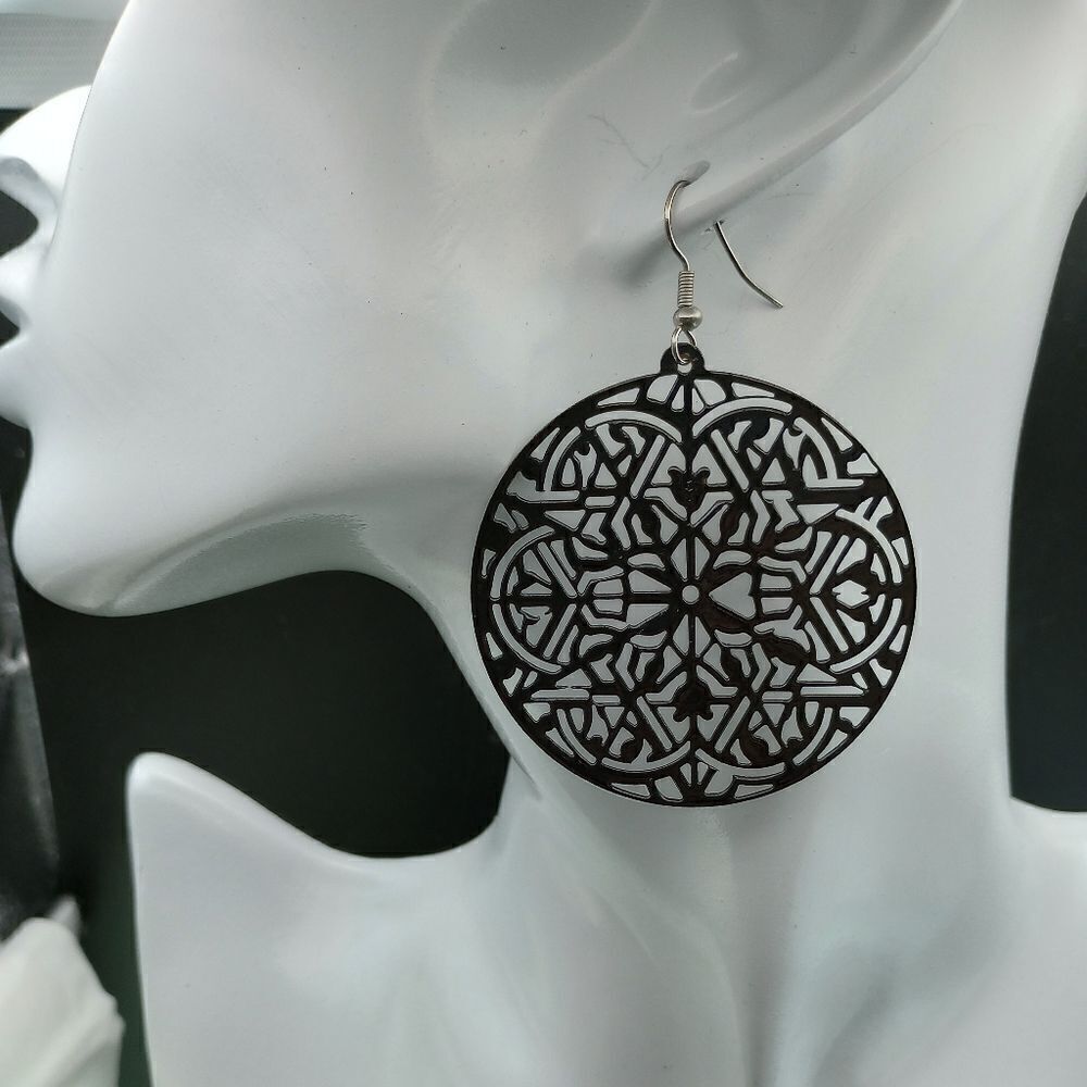 Gothic lattice wall round earrings E214